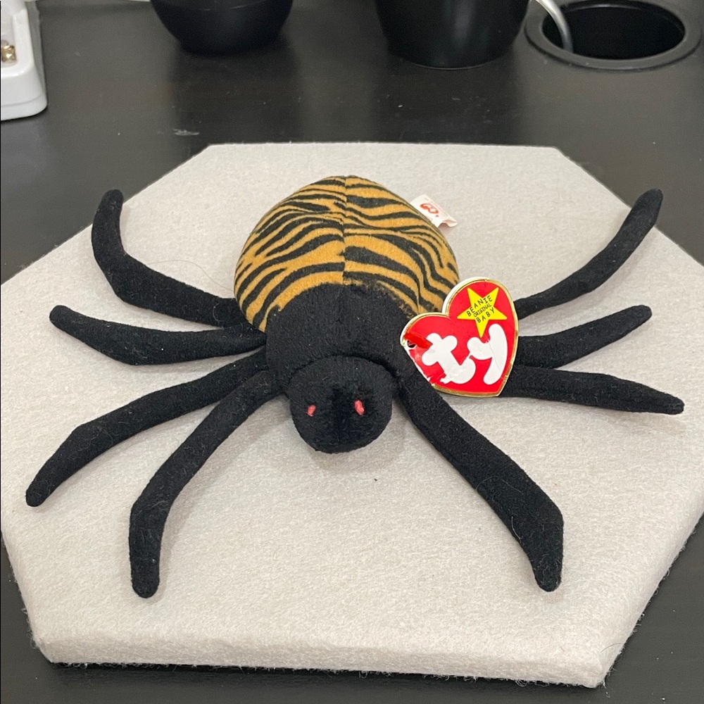 Ty Plush Spider with Yellow and Black Tiger-Striped Back “Spinner” born 1996